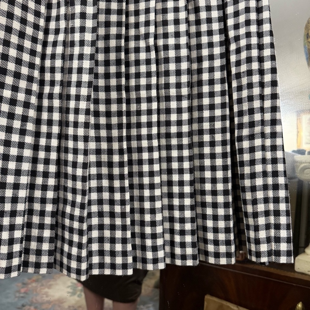 Chaus Vintage Women’s Pleated Aline Black and White Gingham Midi Skirt - Picture 3 of 6